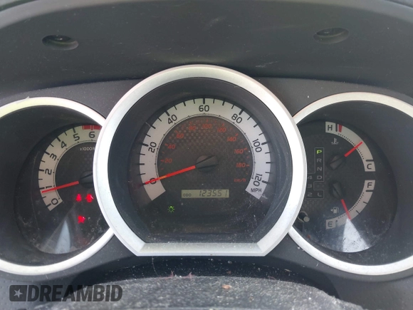 2015 Toyota Tacoma with VIN 3TMLU4ENXFM177755, listed as a IAAI auction lot 41867145 with 123,551 mi miles and . Bid and sale history available at DreamBid. Image 7.