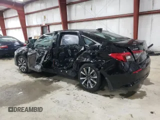 2024 Honda Civic EX z VIN 2HGFE1F7XRH303951, wystawiony jako Copart lot #58736045 z przebiegiem 5 871 mil mil oraz Szkoda całkowita • Salvage title. Historia ofert i sprzedaży dostępna na DreamBid. Obrazek 2.