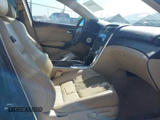 2004 Acura TL z VIN 19UUA66284A055680, wystawiony jako IAAI lot #42348545 z przebiegiem 246 979 mil mil oraz . Historia ofert i sprzedaży dostępna na DreamBid. Obrazek 5.