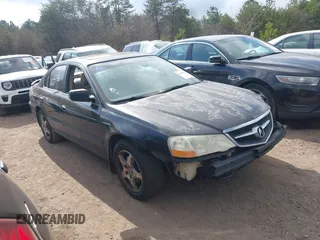 2002 Acura TL with VIN 19UUA56672A028433, listed as a IAAI auction lot 41497569 with 237,457 mi miles. Bid and sale history available at carsss.com. Image 1.