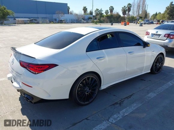 2023 Mercedes-Benz CLA 35 AMG z VIN W1K5J5BBXPN382376, wystawiony jako IAAI lot #41681927 z przebiegiem 21 630 mil mil oraz . Historia ofert i sprzedaży dostępna na DreamBid. Obrazek 4.