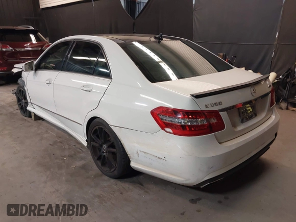 2011 Mercedes-Benz E 350 Luxury с VIN WDDHF8HBXBA480766, выставлен на аукционе IAAI как лот 42568278 с пробегом 127 584 миль миль и . История ставок и продаж доступна на DreamBid. Изображение 3.