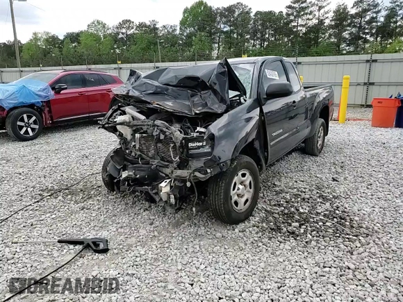 2015 Toyota Tacoma with VIN 5TFTX4CN2FX059963, listed as a Copart auction lot 52439765 with 292,720 mi miles and Salvage title. Bid and sale history available at DreamBid. Image 14.