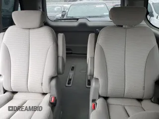 2007 Kia Sedona with VIN KNDMB133976140644, listed as a Copart auction lot 84087384 with 101,497 mi miles and Salvage Title. Bid and sale history available at carsss.com. Image 10.
