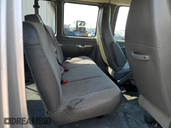 2014 Chevrolet Express Passenger LS z VIN 1GAWGPFG9E1185033, wystawiony jako Copart lot #44763045 z przebiegiem 185 883 mil mil oraz Szkoda całkowita • Salvage title. Historia ofert i sprzedaży dostępna na DreamBid. Obrazek 11.