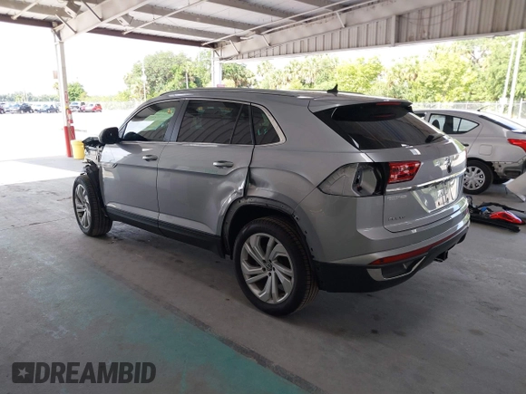 2021 Volkswagen Atlas SEL с VIN 1V2EE2CA9MC216892, выставлен на аукционе IAAI как лот 39943648 с пробегом 54 920 миль миль и . История ставок и продаж доступна на DreamBid. Изображение 3.