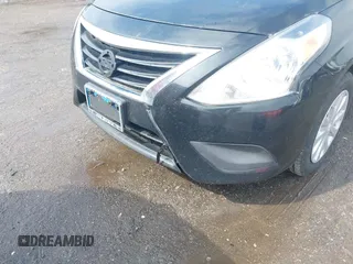 2018 Nissan Versa SV with VIN 3N1CN7AP5JL820567, listed as a IAAI auction lot 41850033 with 130,608 mi miles. Bid and sale history available at carsss.com. Image 6.