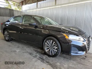 2025 Nissan Altima SV with VIN 1N4BL4DV9SN351630, listed as a Copart auction lot 54365375 with 6,098 mi miles and Clean Title. Bid and sale history available at DreamBid. Image 4.