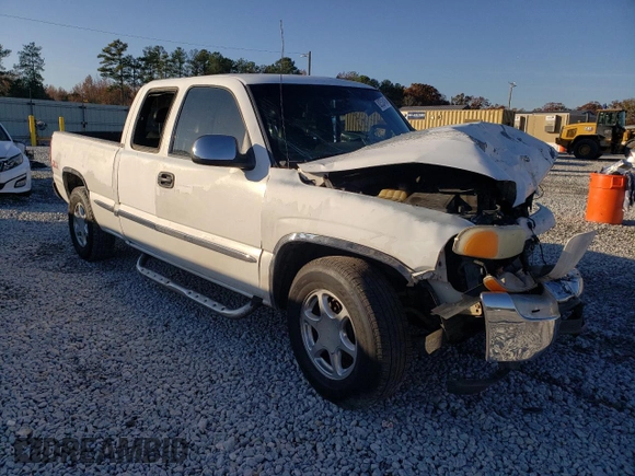2000 GMC New Sierra 1500 SLE with VIN 2GTEK19T3Y1149523, listed as a Copart auction lot 82524164 with 356,646 mi miles and Non Repairable. Bid and sale history available at carsss.com. Image 4.