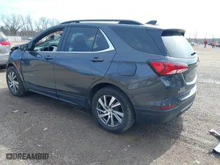 2022 Chevrolet Equinox LT with VIN 2GNAXKEV4N6151932, listed as a IAAI auction lot 41814160 with 20,878 mi miles. Bid and sale history available at carsss.com. Image 3.