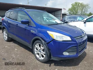 2013 Ford Escape SE with VIN 1FMCU0GXXDUA71589, listed as a IAAI auction lot 42122707 with 144,972 mi miles and . Bid and sale history available at carsss.com. Image 1.