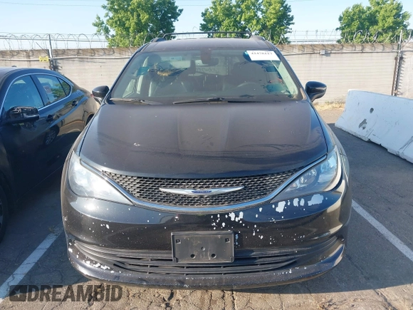 2020 Chrysler Voyager LXi z VIN 2C4RC1DG2LR195864, wystawiony jako IAAI lot #42478117 z przebiegiem 114 102 mil mil oraz . Historia ofert i sprzedaży dostępna na DreamBid. Obrazek 11.