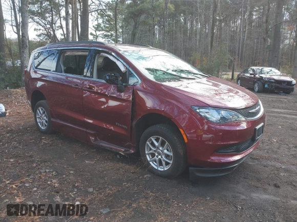 2021 Chrysler Voyager LXi with VIN 2C4RC1DG1MR556020, listed as a IAAI auction lot 41044760 with 6,286 mi miles and . Bid and sale history available at DreamBid. Image 1.