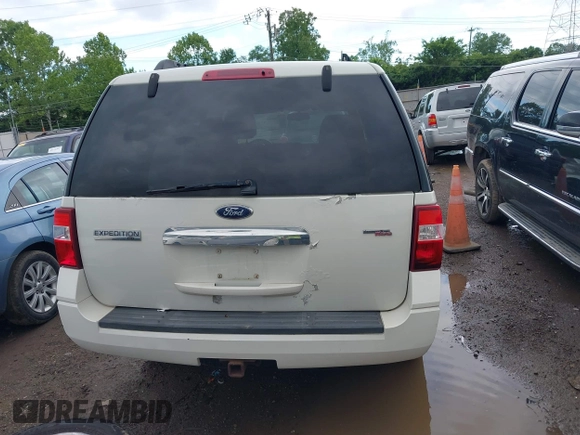 2008 Ford Expedition SSV with VIN 1FMFU15518LA78950, listed as a IAAI auction lot 42307155 with 224,243 mi miles and . Bid and sale history available at DreamBid. Image 17.