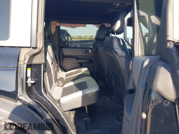 2024 Ford Bronco Big Bend z VIN 1FMDE7BH5RLA53797, wystawiony jako IAAI lot #41920749 z przebiegiem 13 399 mil mil oraz . Historia ofert i sprzedaży dostępna na DreamBid. Obrazek 8.