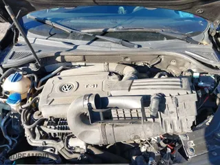 2015 Volkswagen Passat 1.8T S with VIN 1VWAT7A34FC044696, listed as a IAAI auction lot 41578529 with 98,856 mi miles. Bid and sale history available at carsss.com. Image 10.
