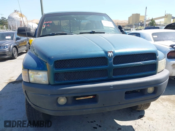 1997 Dodge 1500 z VIN 3B7HF13Z1VG800682, wystawiony jako IAAI lot #42527964 z przebiegiem 180 888 mil mil oraz . Historia ofert i sprzedaży dostępna na DreamBid. Obrazek 6.