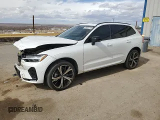 2023 Volvo XC60 Ultimate Dark Theme z VIN YV4L12RX0P1373272, wystawiony jako Copart lot #45008475 z przebiegiem 19 111 mil mil oraz Szkoda całkowita • Salvage title. Historia ofert i sprzedaży dostępna na DreamBid. Obrazek 1.
