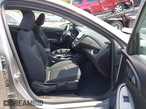 2025 Chevrolet Malibu LT with VIN 1G1ZD5ST7SF135128, listed as a IAAI auction lot 42174305 with 12,007 mi miles and . Bid and sale history available at DreamBid. Image 5.
