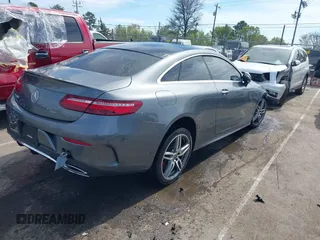 2018 Mercedes-Benz E-Class E 400 with VIN WDD1J6FB3JF018946, listed as a IAAI auction lot 41532585 with 75,213 mi miles. Bid and sale history available at carsss.com. Image 4.