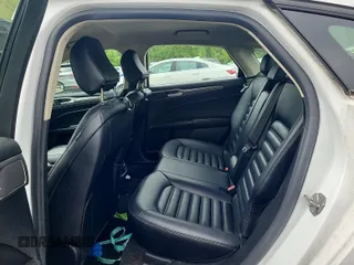 2020 Ford Fusion SEL with VIN 3FA6P0CD1LR240821, listed as a IAAI auction lot 42408922 with 61,180 mi miles and . Bid and sale history available at DreamBid. Image 1.