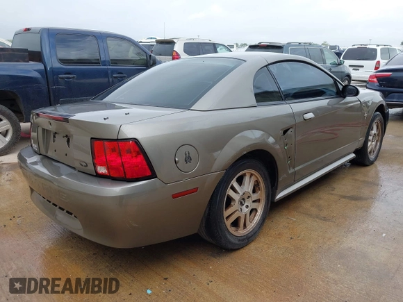 2002 Ford Mustang Standard with VIN 1FAFP40412F208412, listed as a IAAI auction lot 42565337 with 178,247 mi miles and . Bid and sale history available at DreamBid. Image 4.
