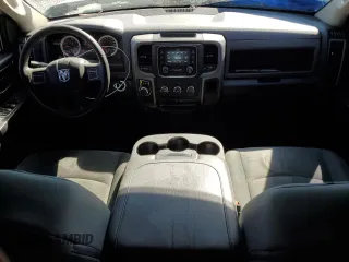 2018 Ram 1500 Tradesman z VIN 1C6RR6FG1JS211256, wystawiony jako Copart lot #49769185 z przebiegiem 171 115 mil mil oraz Szkoda całkowita • Salvage title. Historia ofert i sprzedaży dostępna na DreamBid. Obrazek 8.