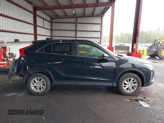 2019 Mitsubishi Eclipse Cross ES z VIN JA4AT3AA0KZ029642, wystawiony jako IAAI lot #42182240 z przebiegiem 144 028 mil mil oraz . Historia ofert i sprzedaży dostępna na DreamBid. Obrazek 14.