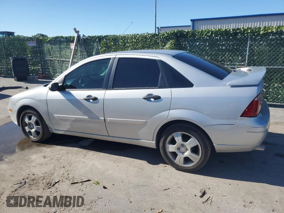 2006 Ford Focus S with VIN 1FAFP34N26W139281, listed as a Copart auction lot 44380565 with 120,860 mi miles and Salvage Title. Bid and sale history available at carsss.com. Image 2.
