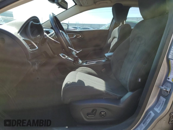 2015 Chrysler 200 Limited with VIN 1C3CCCAB1FN640322, listed as a Copart auction lot 50251365 with 117,603 mi miles and Salvage Title. Bid and sale history available at DreamBid. Image 7.