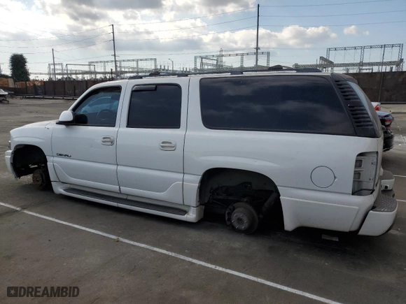 2005 GMC Yukon XL Denali with VIN 1GKFK66U15J250001, listed as a Copart auction lot 43232815 with NaN miles and Salvage Title. Bid and sale history available at carsss.com. Image 2.
