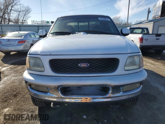 1997 Ford F-150 XL with VIN 1FTDX1866VKB08985, listed as a Copart auction lot 43708935 with 208,670 mi miles and Salvage title. Bid and sale history available at DreamBid. Image 5.