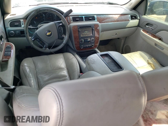 2007 Chevrolet Suburban LT with VIN 1GNFC16J27J172632, listed as a Copart auction lot 55998675 with Not provided miles and Salvage title. Bid and sale history available at DreamBid. Image 8.