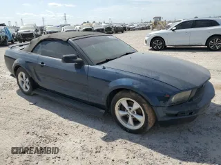 2005 Ford Mustang Deluxe with VIN 1ZVFT84N755202833, listed as a Copart auction lot 53318295 with 134,956 mi miles and Clean Title. Bid and sale history available at carsss.com. Image 4.