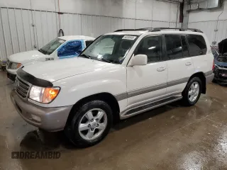 2005 Toyota Land Cruiser with VIN JTEHT05J252068819, listed as a Copart auction lot 88263445 with 210,517 mi miles and Clean Title. Bid and sale history available at carsss.com. Image 1.