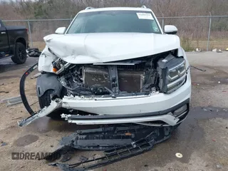 2019 Volkswagen Atlas SEL R-Line with VIN 1V2RR2CA6KC594588, listed as a IAAI auction lot 41686713 with 125,180 mi miles and . Bid and sale history available at DreamBid. Image 12.