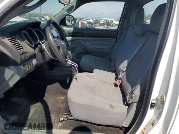 2014 Toyota Tacoma z VIN 5TFNX4CN6EX037942, wystawiony jako Copart lot #51158405 z przebiegiem 157 825 mil mil oraz Szkoda całkowita • Salvage title. Historia ofert i sprzedaży dostępna na DreamBid. Obrazek 7.