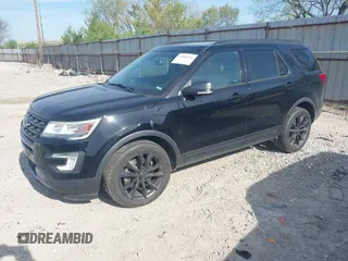2017 Ford Explorer XLT с VIN 1FM5K8D84HGC45915, выставлен на аукционе IAAI как лот 42088691 с пробегом 162 159 миль миль и . История ставок и продаж доступна на DreamBid. Изображение 2.