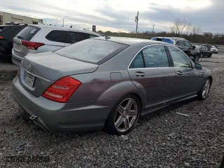 2013 Mercedes-Benz S-Class S 550 with VIN WDDNG7DBXDA521822, listed as a Copart auction lot 84210684 with 138,154 mi miles and Salvage Title. Bid and sale history available at carsss.com. Image 3.