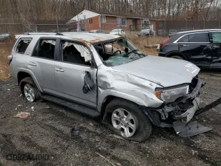 2022 Toyota 4Runner SR5 Premium with VIN JTENU5JR4N6055278, listed as a Copart auction lot 44528505 with 0 mi miles and Non Repairable. Bid and sale history available at carsss.com. Image 4.