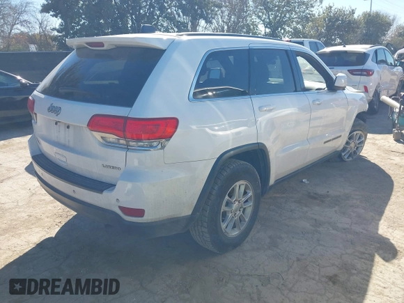 2018 Jeep Grand Cherokee Laredo E with VIN 1C4RJEAG2JC428990, listed as a IAAI auction lot 41218996 with 123,758 mi miles. Bid and sale history available at carsss.com. Image 4.