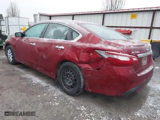 2018 Nissan Altima 2.5 SL with VIN 1N4AL3AP3JC133513, listed as a IAAI auction lot 41324260 with 110,918 mi miles. Bid and sale history available at carsss.com. Image 3.