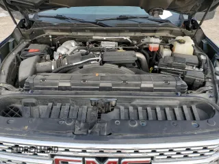 2022 GMC Sierra 2500HD Denali z VIN 1GT49REY4NF295392, wystawiony jako Copart lot #53458505 z przebiegiem 67 522 mil mil oraz Czysty tytuł • Clean title. Historia ofert i sprzedaży dostępna na DreamBid. Obrazek 11.