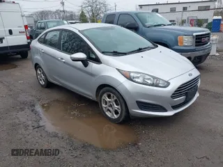 2015 Ford Fiesta SE with VIN 3FADP4BJ8FM199837, listed as a IAAI auction lot 42047680 with 159,177 mi miles. Bid and sale history available at carsss.com. Image 1.
