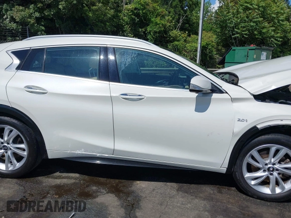 2019 Infiniti QX30 Luxe with VIN SJKCH5CP3KA009376, listed as a IAAI auction lot 42235934 with 46,590 mi miles and . Bid and sale history available at DreamBid. Image 13.