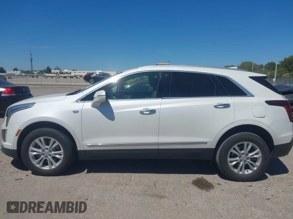 2021 Cadillac XT5 FWD Luxury with VIN 1GYKNAR48MZ149757, listed as a IAAI auction lot 41851510 with 37,607 mi miles. Bid and sale history available at carsss.com. Image 15.