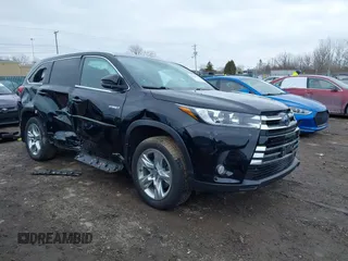 2018 Toyota Highlander Hybrid Limited z VIN 5TDDGRFH0JS046943, wystawiony jako IAAI lot #41605584 z przebiegiem 108 523 mil mil oraz . Historia ofert i sprzedaży dostępna na DreamBid. Obrazek 1.