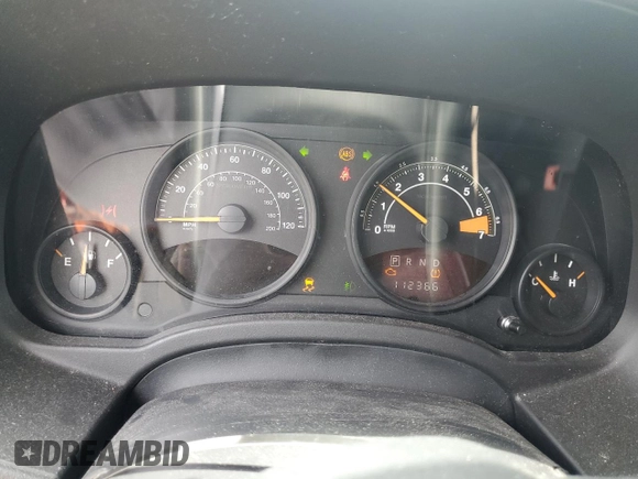 2015 Jeep Patriot Sport z VIN 1C4NJPBA3FD318729, wystawiony jako Copart lot #58304725 z przebiegiem 112 366 mil mil oraz Czysty tytuł • Clean title. Historia ofert i sprzedaży dostępna na DreamBid. Obrazek 9.
