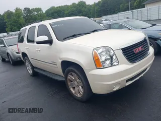 2011 GMC Yukon SLT z VIN 1GKS2CE03BR101906, wystawiony jako IAAI lot #42363728 z przebiegiem 105 326 mil mil oraz . Historia ofert i sprzedaży dostępna na DreamBid. Obrazek 1.