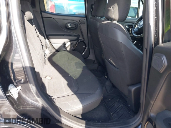 2016 Jeep Renegade Latitude with VIN ZACCJBBT8GPD00919, listed as a IAAI auction lot 41379627 with 104,791 mi miles. Bid and sale history available at carsss.com. Image 8.